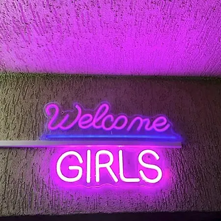 Girls 2* Kraków